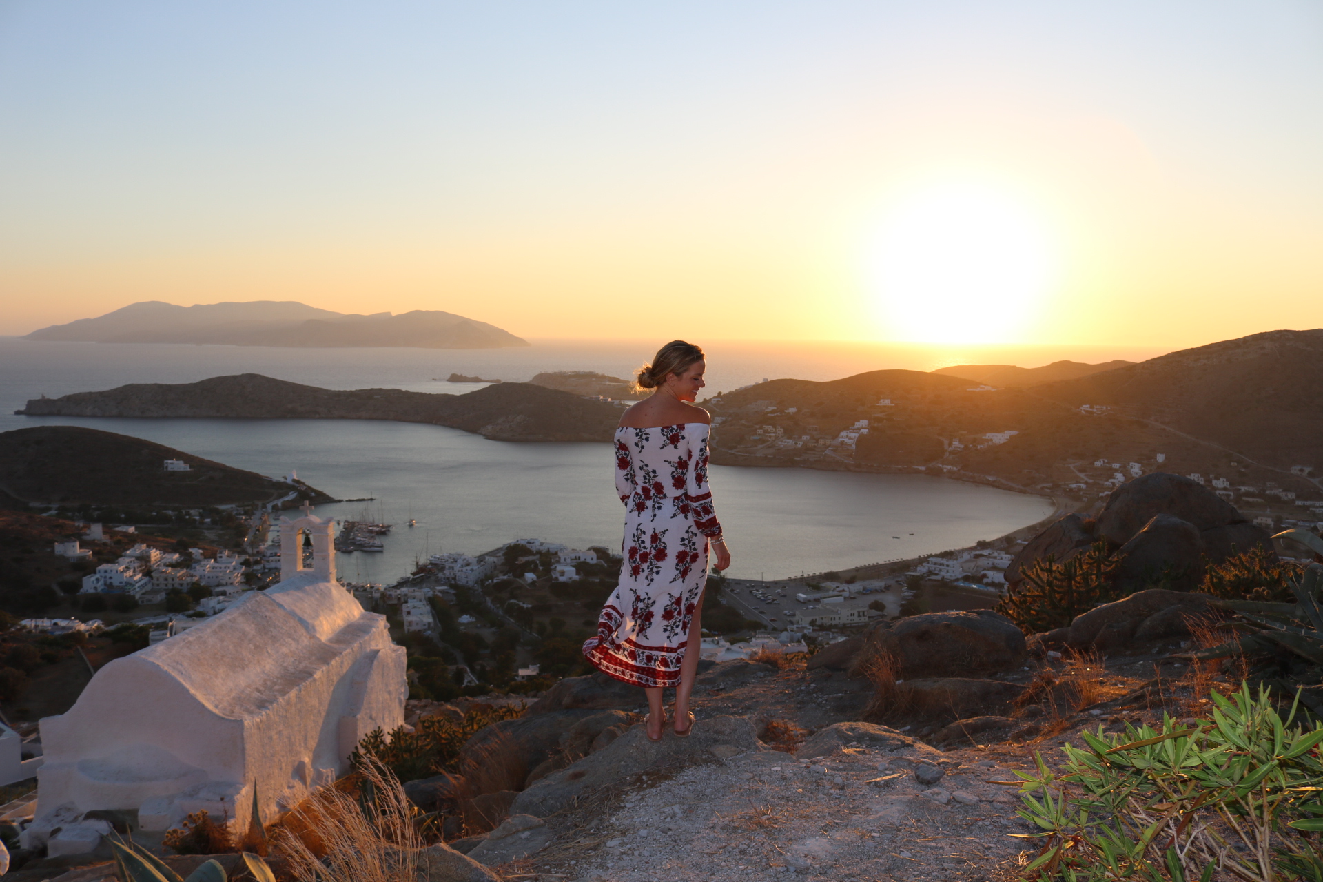 where to watch sunset in iOS island Greece